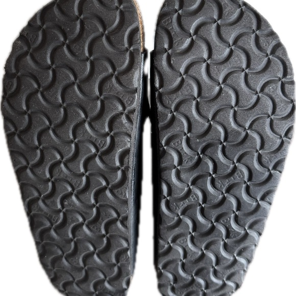 Birkenstock Women’s Arizona Black Sandals (39) - Picture 2 of 5